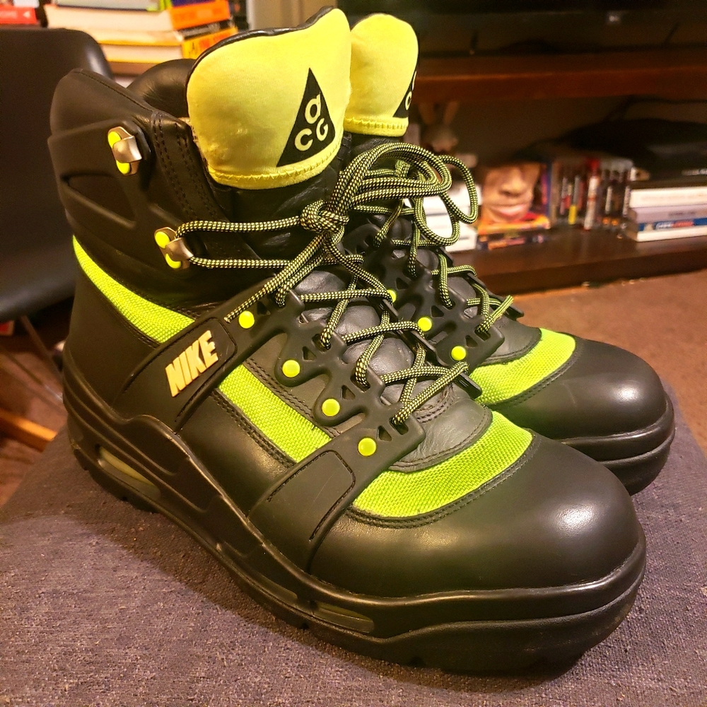 Nike ACG Boots (SOLD)